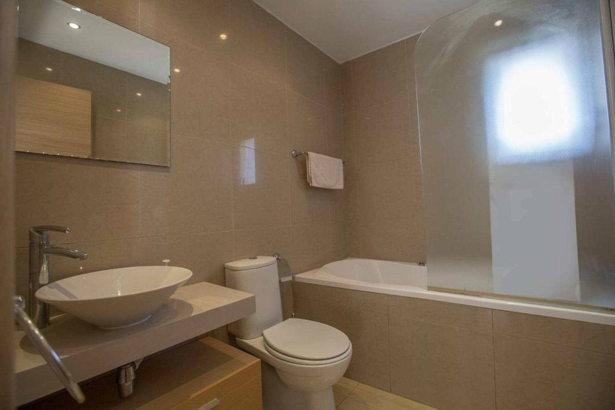 Villa Adaman - Stunning 3 Bedroom Seafront With Pool - Close To The *