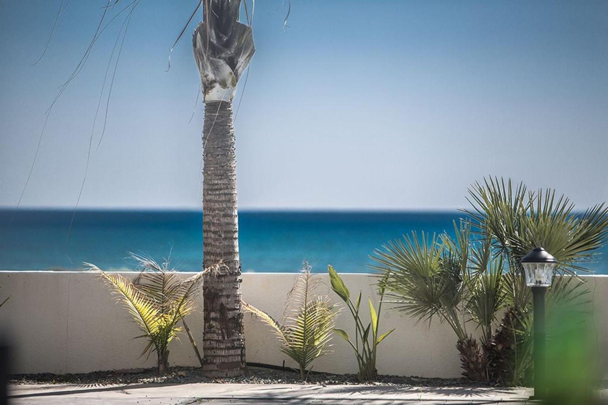 Adaman - Stunning 3 Bedroom Seafront With Pool - Close To The * Ayia Napa